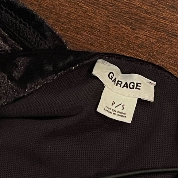 Black velvet crop top cami - Picture 4 of 4